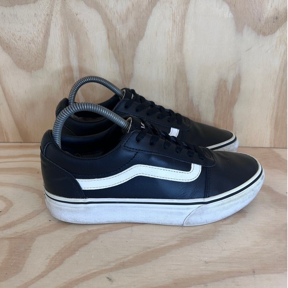 Vans Off The Wall - Old Skool Platform Leathers - Sneakers - Black - Women's - 8